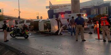 Muere una bebé en fatal choque en el Distribuidor Juárez