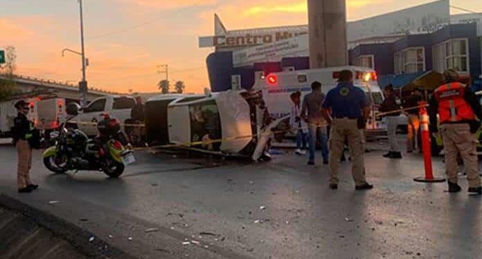 Muere una bebé en fatal choque en el Distribuidor Juárez