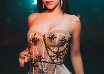 Kimberly Loaiza una de las posibles invitadas a la Fenapo 2023