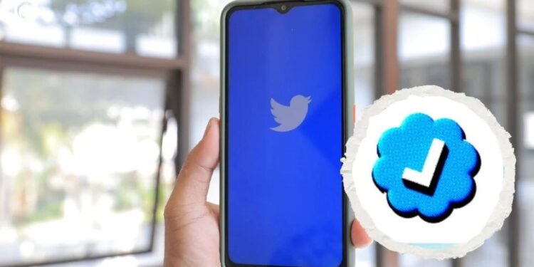 Adiós, palomita de verificación: Twitter se la quita a famosos que no pagaron suscripción