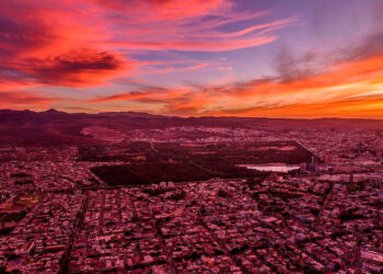 Jueves parcialmente nublado pero caluroso en SLP