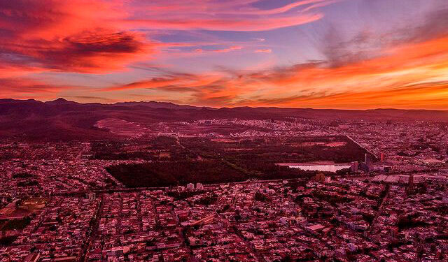 Jueves parcialmente nublado pero caluroso en SLP