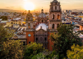 Lunes parcialmente nublado pero caluroso en SLP