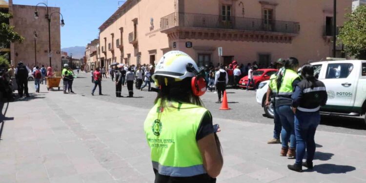 Más de 400 instituciones de SLP participaron en simulacro nacional de sismo