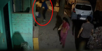 Asesinato de una joven en plena calle y ante decenas de personas en la India