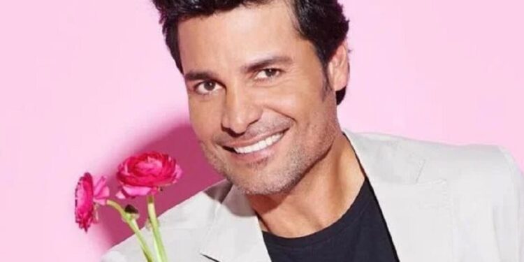¡El mejor regalo! Así puedes conseguir un saludo de Chayanne GRATIS para tu mamá