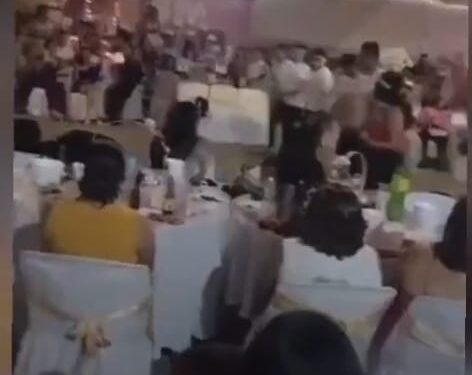 VIDEO: Balacera durante fiesta de XV años deja un muerto, en Guanajuato