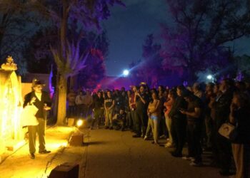 Un gran éxito, el recorrido nocturno en el Museo Funerario Panteón del Saucito