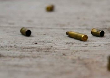 Acribillan a dos hermanos en retén criminal en Rioverde, uno muere