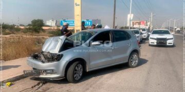 Solo daños en choque por alcance de cuatro vehículos en Periférico Norte