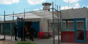 Contratan a una polémica empresa para alimentar reos de 5 Centros Penitenciarios