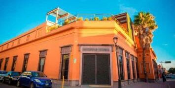 Gallardo revela universidades fraudulentas y se va contra ellas