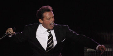 ¡Paren todo! Anuncian fecha de la preventa para el concierto de Luis Miguel en SLP