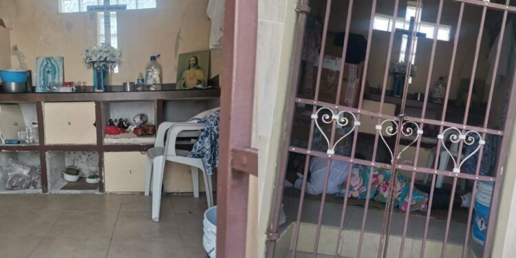 Pareja vivió en mausoleo de Cozumel durante 9 meses