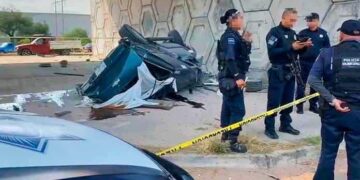Mueren 3 jóvenes en choque en Villa de Reyes