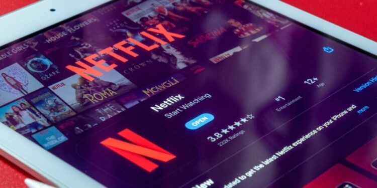 ¡Llegó el día! Netflix te cobrará 69 pesos más al mes por compartir tu cuenta