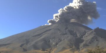 En 40 municipios suspenden clases por alerta volcánica