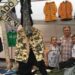 “Me voy a morir aquí, vendiendo ropa”: Así es la vida en el Tianguis de las Vías, el más largo de SLP