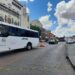 Camión arrolla y mata a un adulto mayor a un costado de la Alameda Juan Sarabia