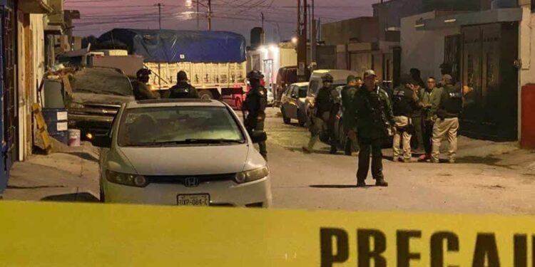 Balacera en Los Silos; deja al menos cuatro heridos, dos viviendas rafagueadas y una patrulla dañada