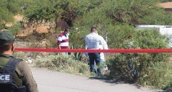 Hallan dos cadáveres en Villa de Zaragoza; a uno le cortaron la cabeza y las extremidades inferiores