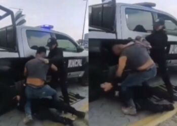 VIDEO: Inadaptado da puñetazos en el rostro a una mujer policía para evitar arresto 