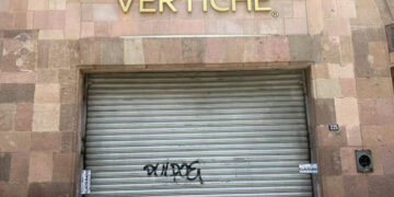 Tienda Vertiche sólo ofreció 2 mil pesos tras muerte de César, acusan familiares; autoridades realizan inspección