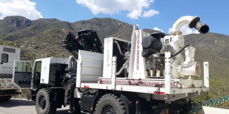 Por acuerdo con la federación llegan a SLP dos equipos de bombas y 10 pipas