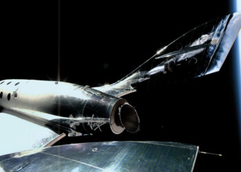 VIDEO: Virgin Galactic celebra su primer vuelo espacial comercial