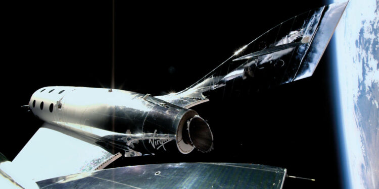 VIDEO: Virgin Galactic celebra su primer vuelo espacial comercial