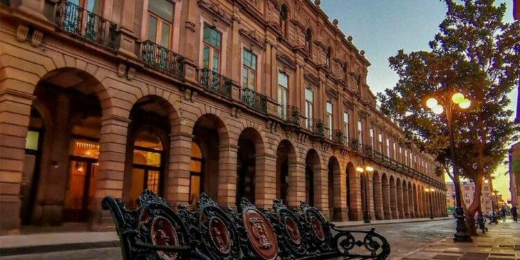Viernes mayormente soleado con altas temperaturas en SLP