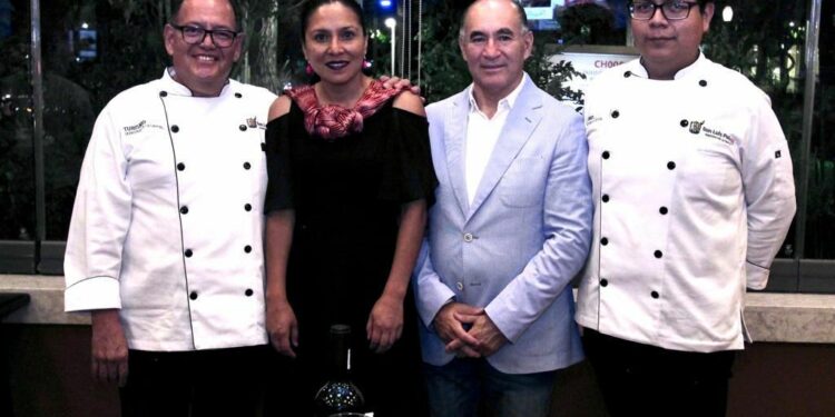 Alcalde Enrique Galindo promueve el turismo con el Festival Gastronómico de San Luis Capital en la Ciudad de México