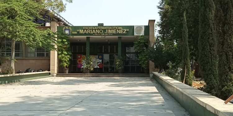 Denuncian discriminación y acoso en la primaria Mariano Jiménez