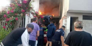 Se incendia vivienda en Unidad Habitacional Ponciano Arriaga