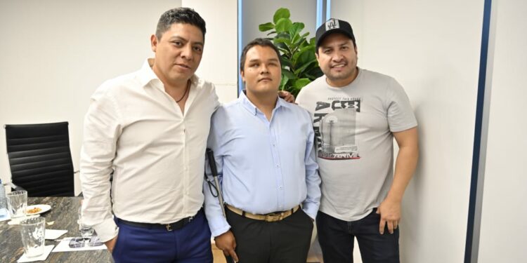Ricardo Gallardo confirma a Luis Daniel Velázquez, “la voz de Luis Miguel” en la Fenapo 