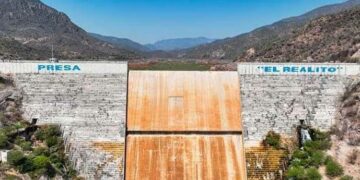 Se registró una nueva fuga en el acueducto de la presa el Realito