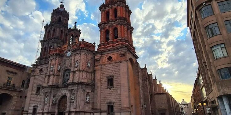 A las 3 de la tarde sonaran las campanas de todas las iglesias para llamar a la paz y a detener la violencia