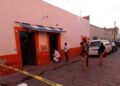 Ejecutan a un joven dentro de una tienda de abarrotes en Barrio de San Sebastián