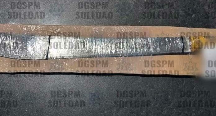 Encierran a individuos que andaban armados