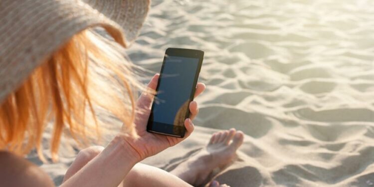 Ola de calor puede dañar tu celular; esto debes hacer para evitarlo