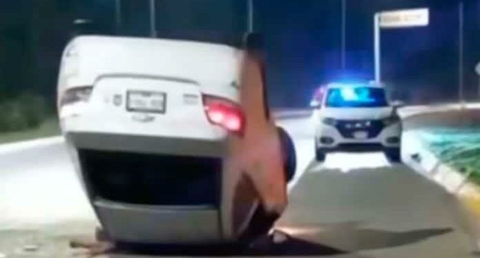 Fallece mujer en volcadura en el Río Santiago