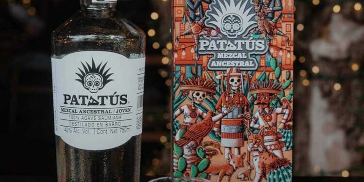 Mezcal potosino Patatus gana medalla de oro en certamen Beverage Testing Institute