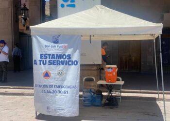 Por altas temperaturas instalan módulos de hidratación en la capital potosina