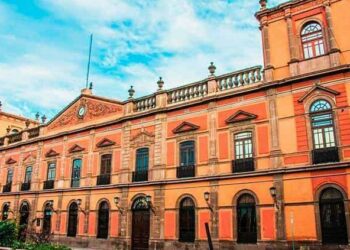 Buscan entrar a la UASLP casi 16 mil