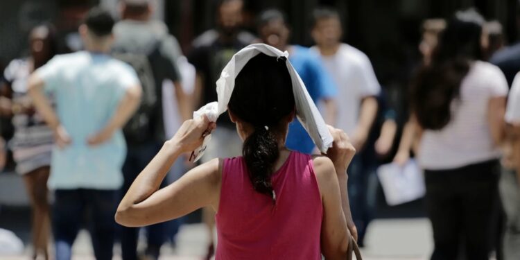 Tercera ola de calor entra hoy en varios estados