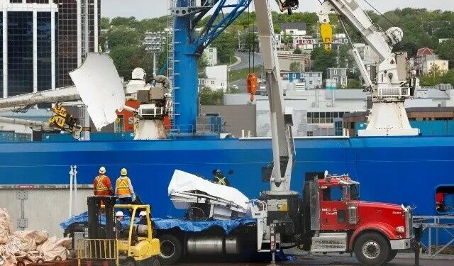 Encuentran posibles restos humano entre los escombros del submarino Titán