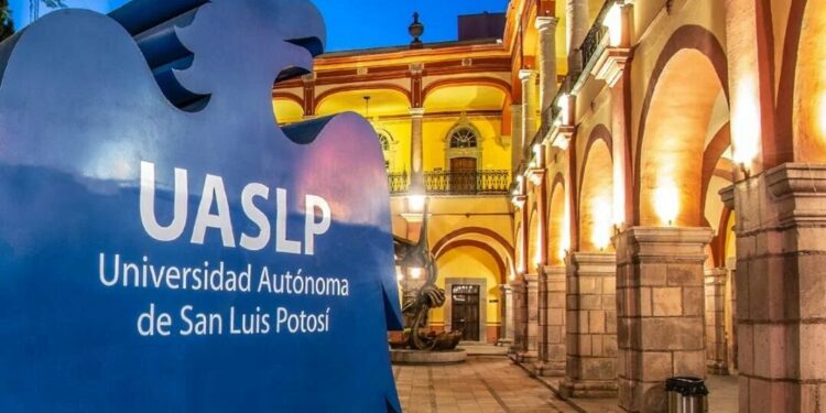 Estas son las carreras de la UASLP más demandadas este 2023