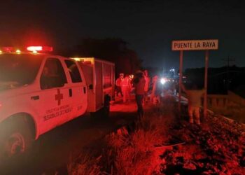 Joven motociclista fallece al caer de un puente en rehabilitación