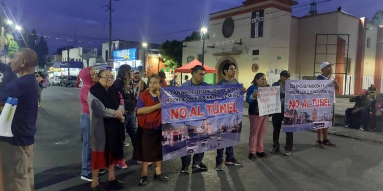 Vecinos del Saucito temen irregularidades en el juicio de amparo contra el paso a desnivel