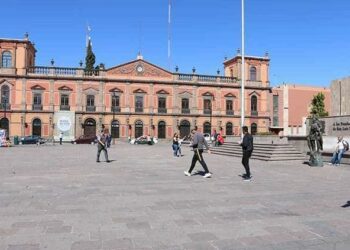 Habrá cierres viales en calles aledañas a Plaza de Fundadores a partir de las 6 pm